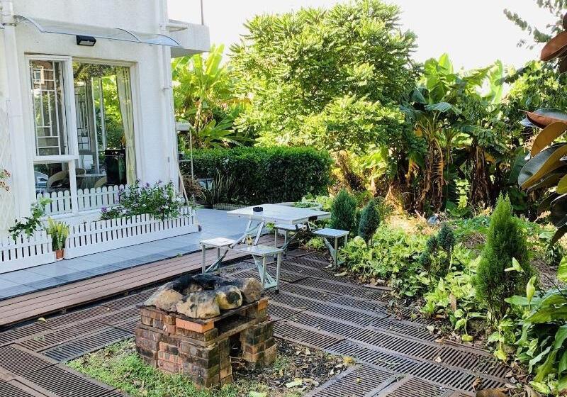 هتل City Oasis Guesthouse