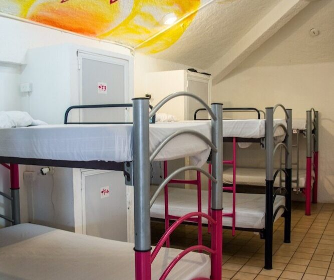 Hotelli Enjoy Playa Hostel