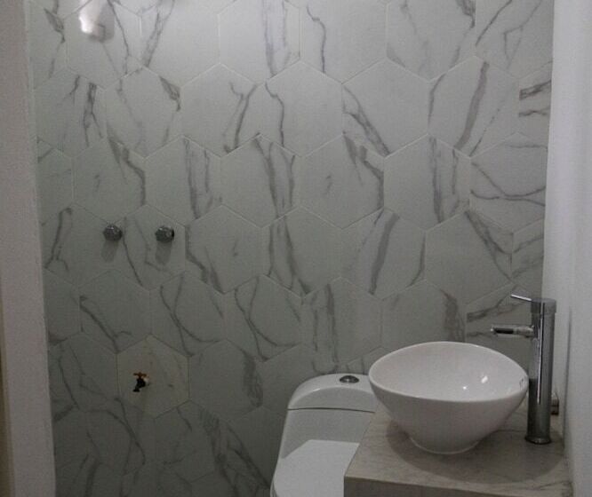 هتل Hostal Tokio Hostel