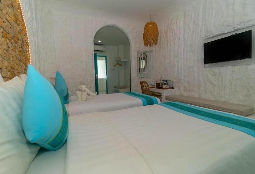 Loccal Collection Hotel Komodo