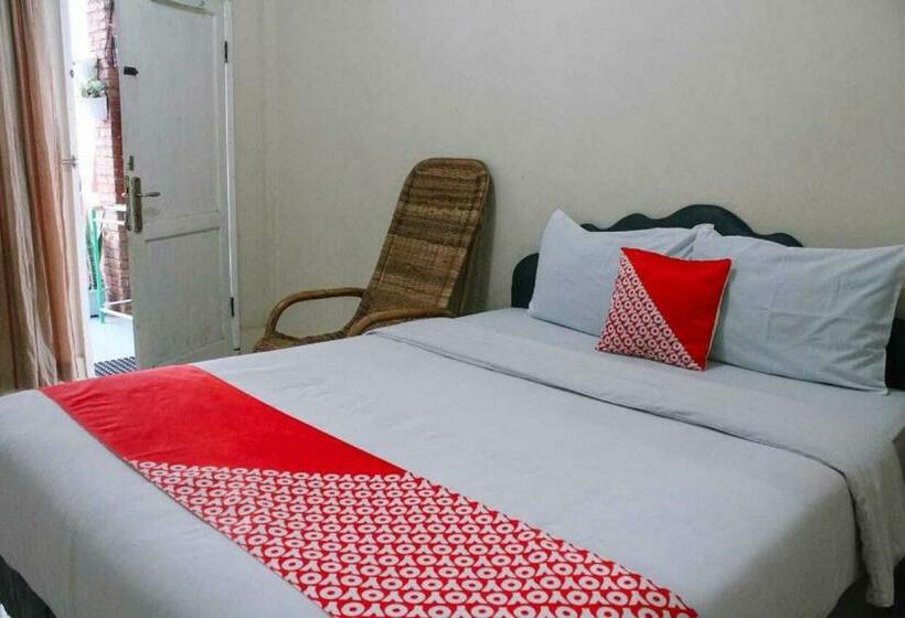 هاستل Berastagi Backpacker Rooms By Oyo Rooms