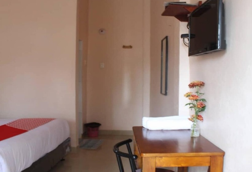 هاستل Berastagi Backpacker Rooms By Oyo Rooms