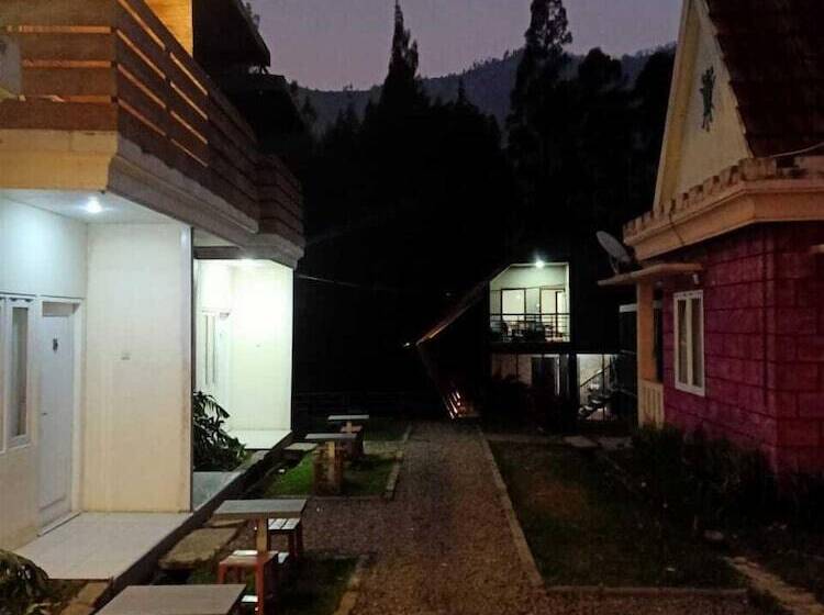 مبيت وإفطار Istana Bromo Resort