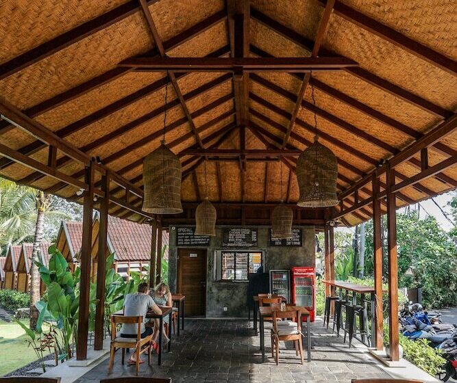 هتل Bingin Lodge Uluwatu