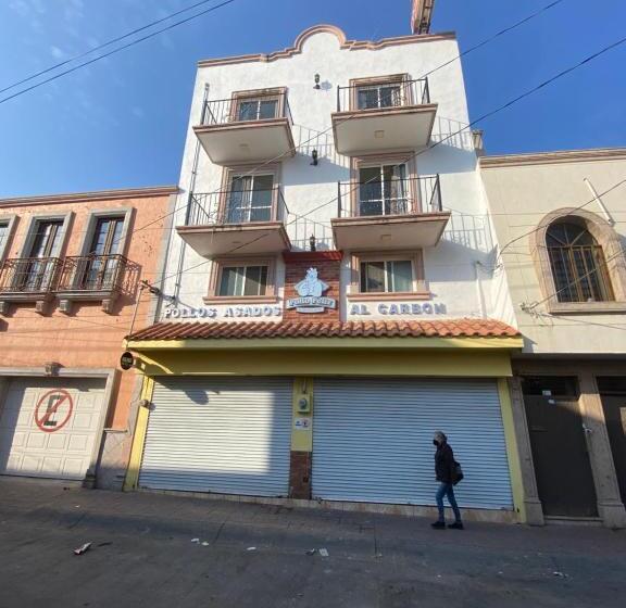 هتل Zaragoza, San Juan De Los Lagos