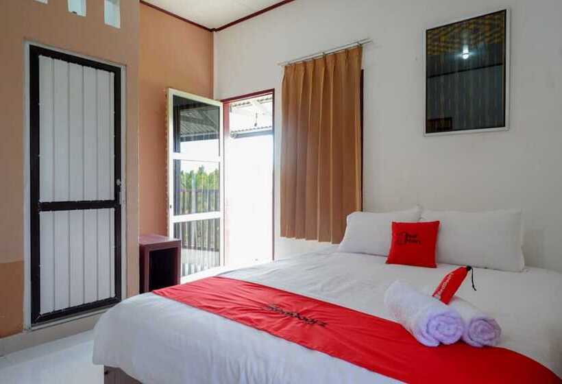 پانسیون Reddoorz @ Tomia Island Wakatobi