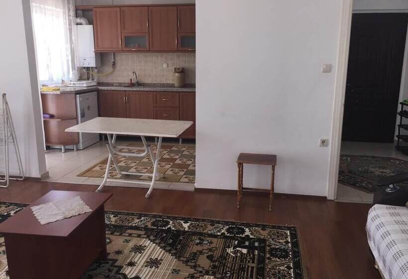Ugurevler Apart