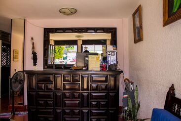 هتل Casa De Pakal