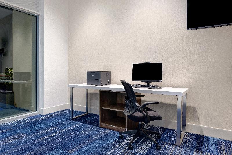 בית מלון כפרי Holiday Inn Express & Suites   Glendale Downtown