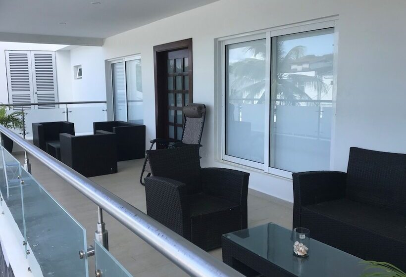 هتل Providence Breeze