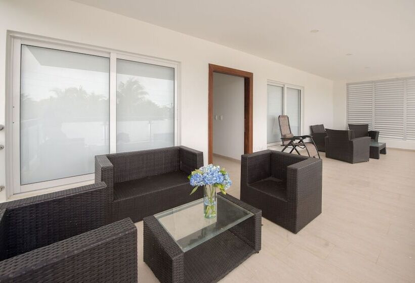 هتل Providence Breeze