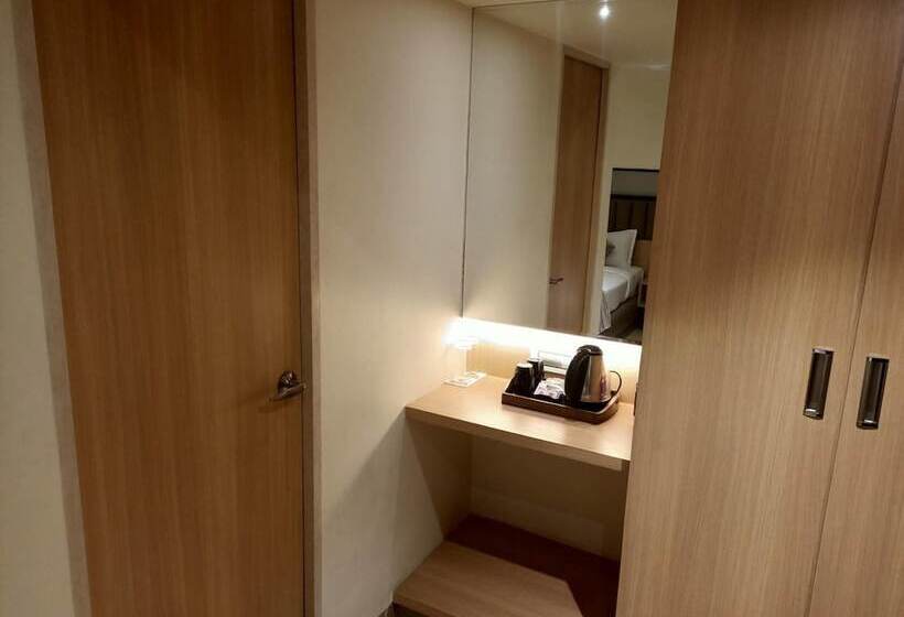 فندق Rudra Shelter Business