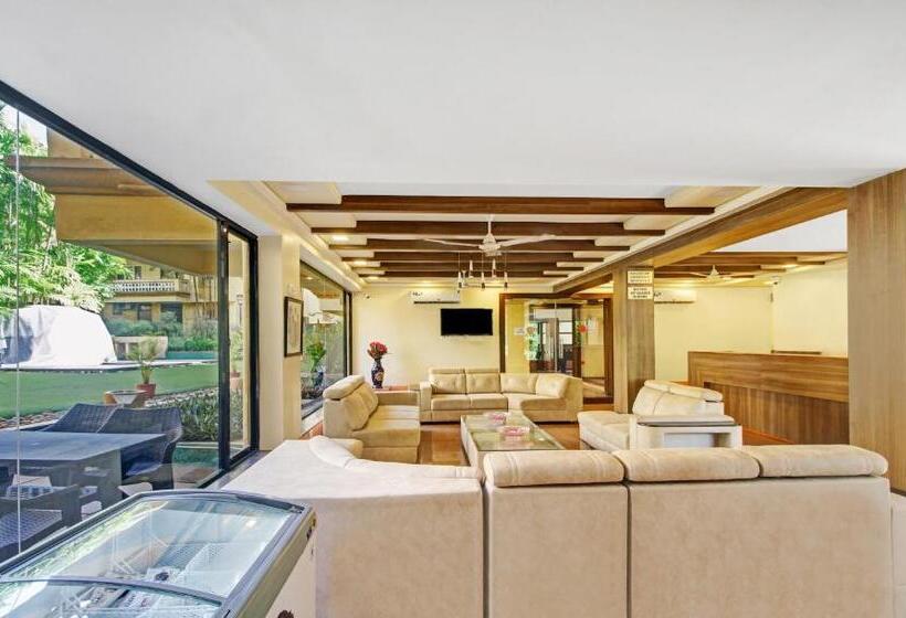 ホテル Golden Landmark Green Valley Beach Resort