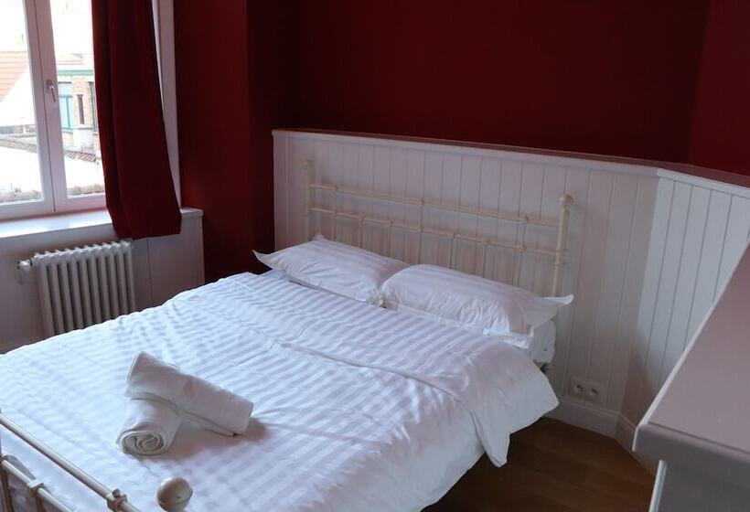 Hostel Lybeer