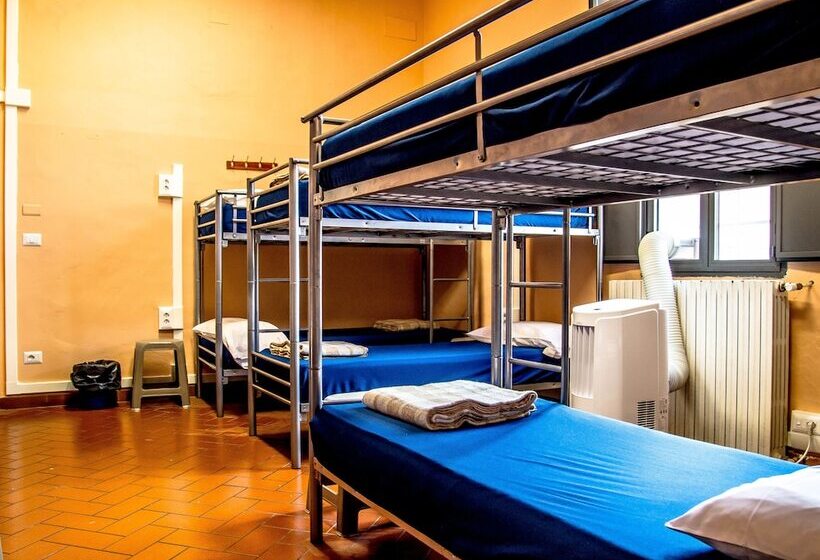 Hostel Santa Monaca