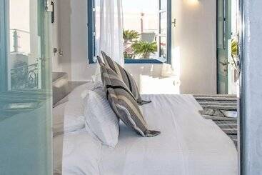 هتل Anteliz Suites