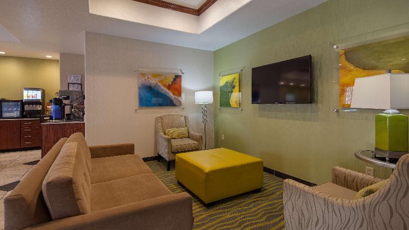 هتل Best Western Palace Inn & Suites
