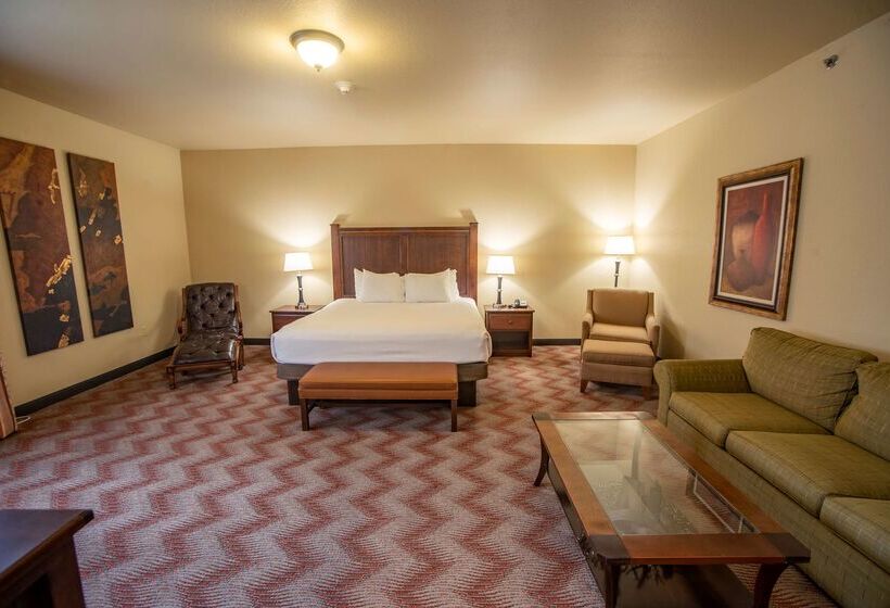 Best Western Plus Cimarron Hotel & Suites