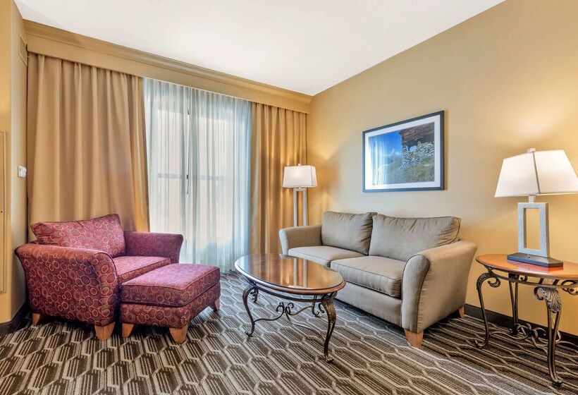 Best Western Plus Swiss Chalet Hotel & Suites