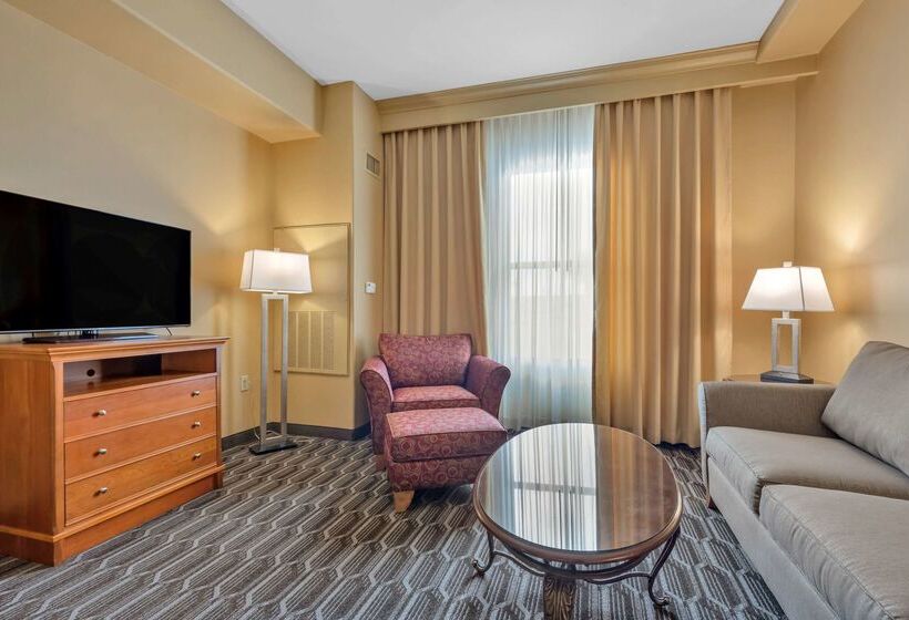 Hotel Best Western Plus Swiss Chalet  And Suites