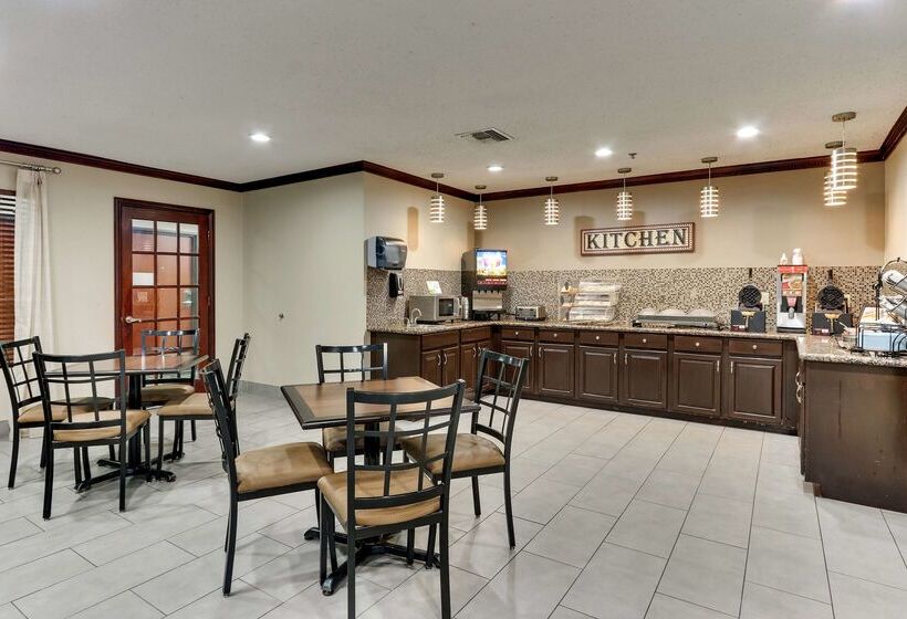هتل Best Western Plus University Inn & Suites