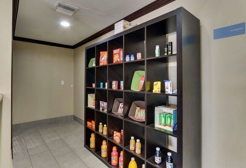 هتل Best Western Plus University Inn & Suites