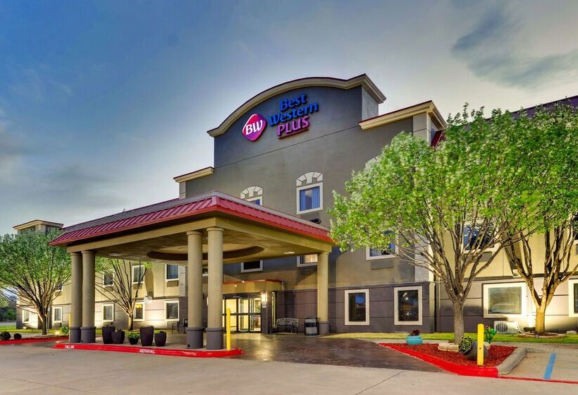 هتل Best Western Plus University Inn & Suites