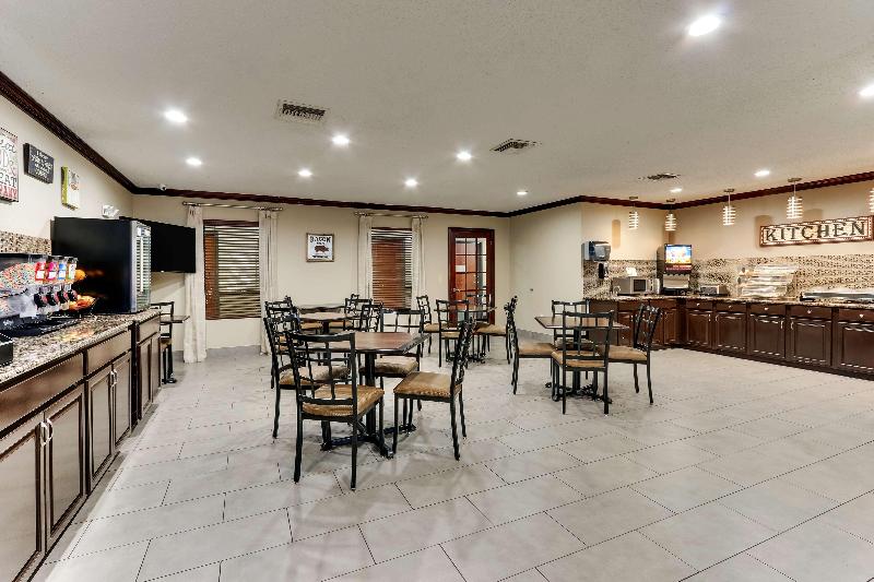 هتل Best Western Plus University Inn & Suites