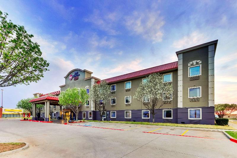 هتل Best Western Plus University Inn & Suites
