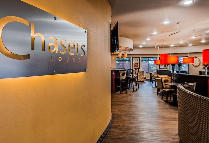 בית מלון כפרי Best Western Premier Crown Chase Inn & Suites