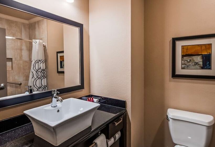 בית מלון כפרי Best Western Premier Crown Chase Inn & Suites