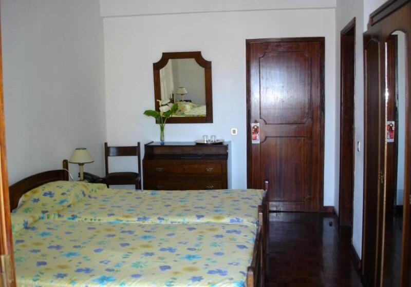 هتل Guesthouse Vila Lusitania