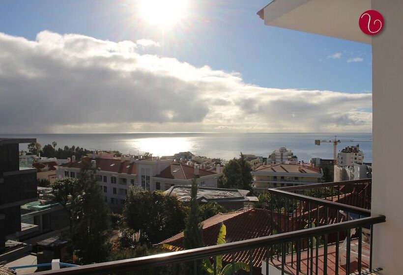 هتل Guesthouse Vila Lusitania
