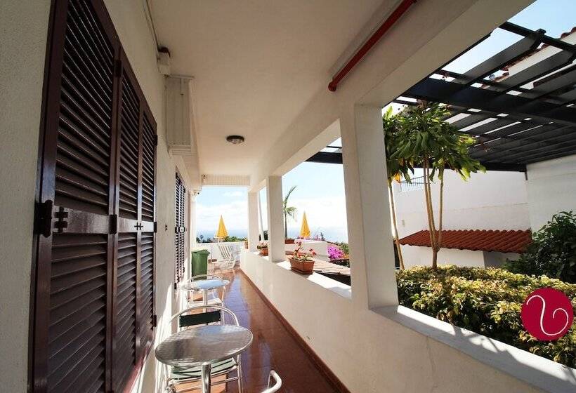 هتل Guesthouse Vila Lusitania