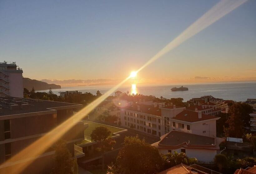 هتل Guesthouse Vila Lusitania