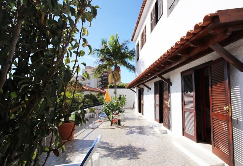هتل Guesthouse Vila Lusitania