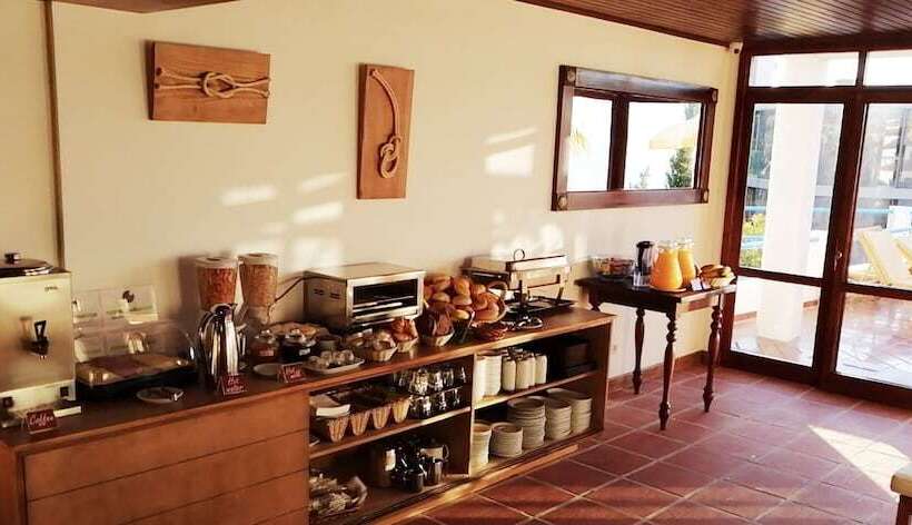 هتل Guesthouse Vila Lusitania