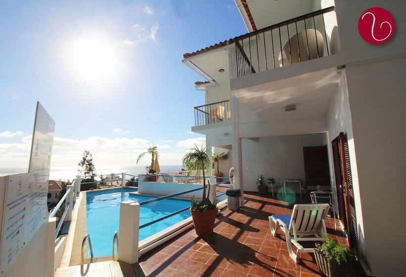 هتل Guesthouse Vila Lusitania