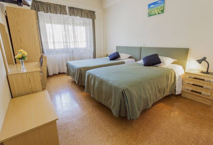 هتل Pereira Hostel & Guesthouse
