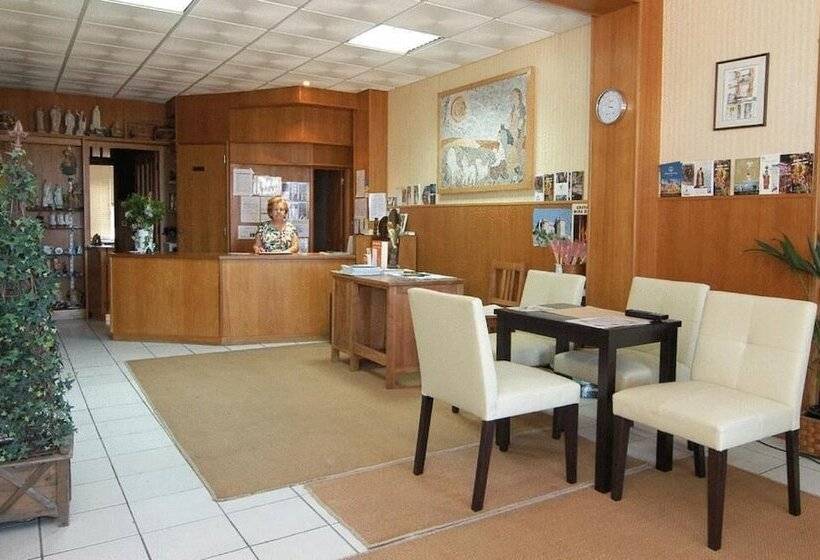 هتل Pereira Hostel & Guesthouse
