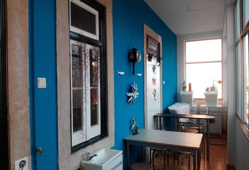 هتل Refuge In Santa Marta Hostel