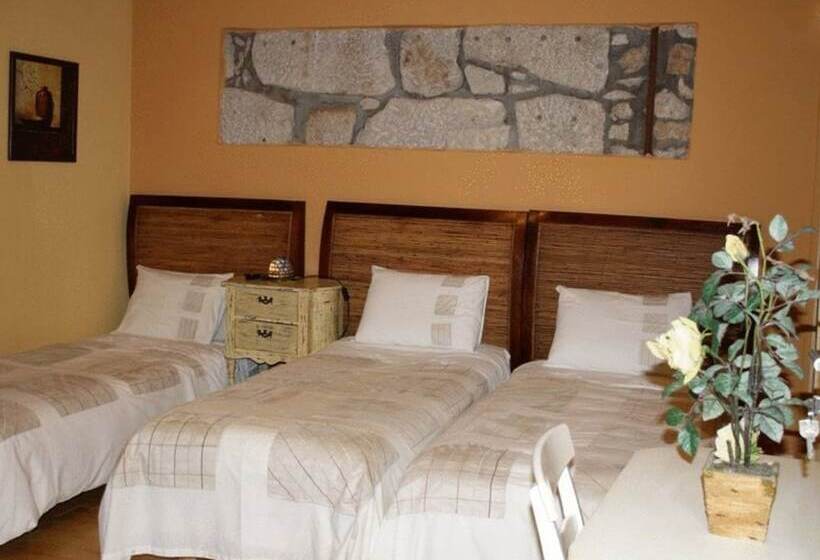 Fotos del hotel Residencia Pedra Antiga:  5