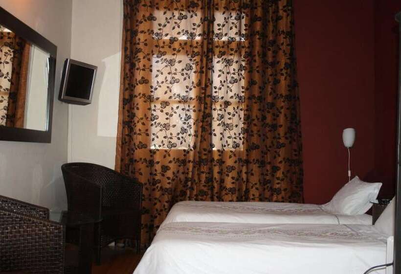 Fotos del hotel Residencia Pedra Antiga:  13