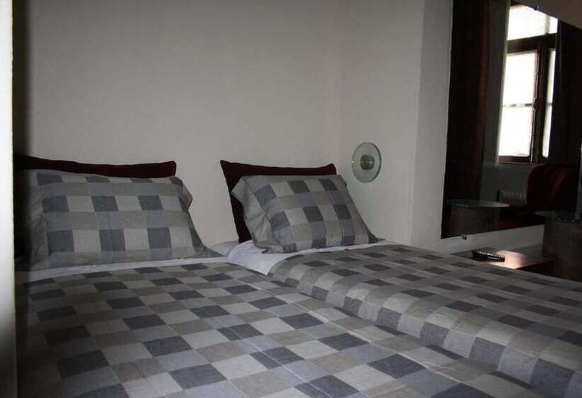 Fotos del hotel Residencia Pedra Antiga:  4