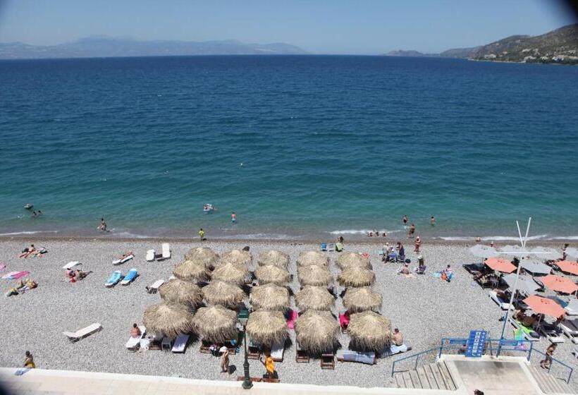 هتل Mantas Seaside Boutique