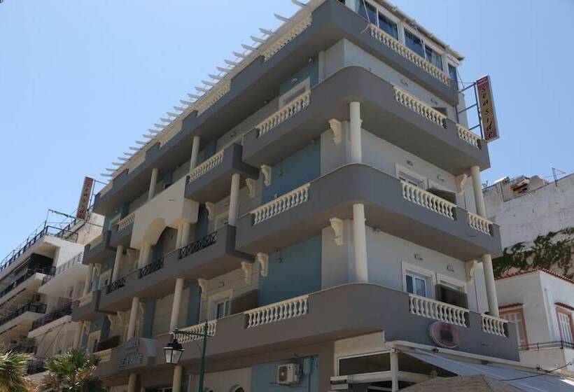 هتل Mantas Seaside Boutique