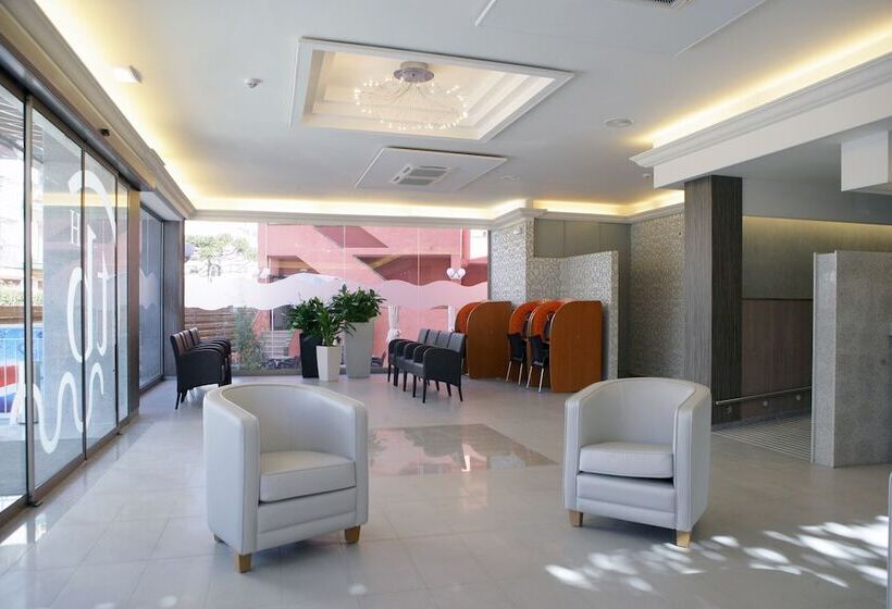هتل Tossa Beach Center