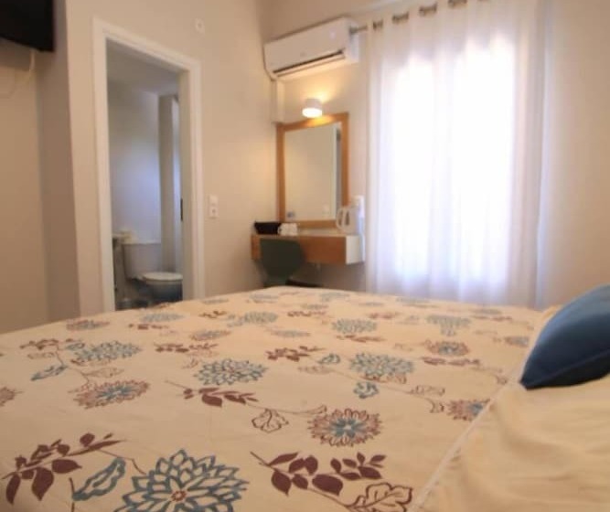 هتل Villa Roussa