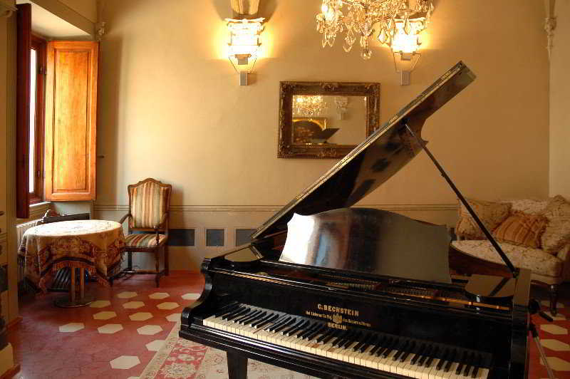 فندق Villa Sabolini