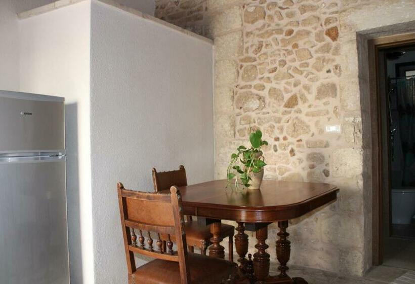 ベッドアンドブレックファースト La Casetta Di Nonna Elena